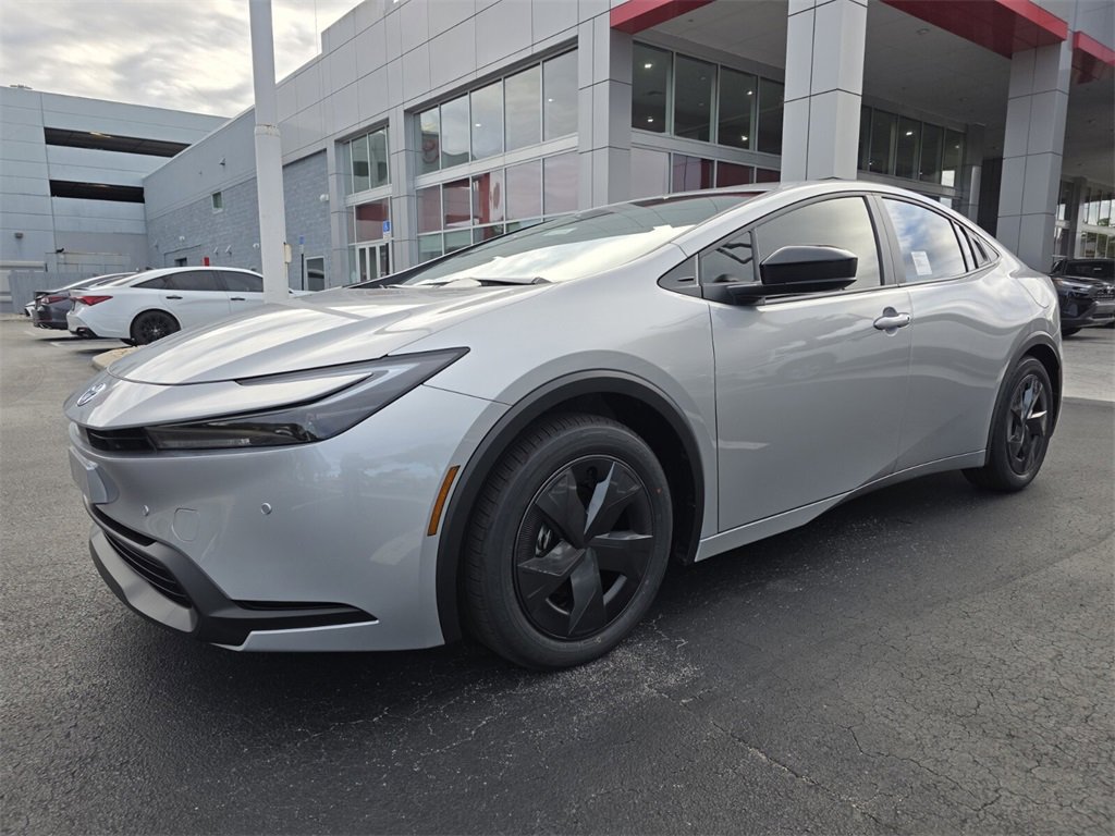 New 2026 Toyota Prius LE image 3