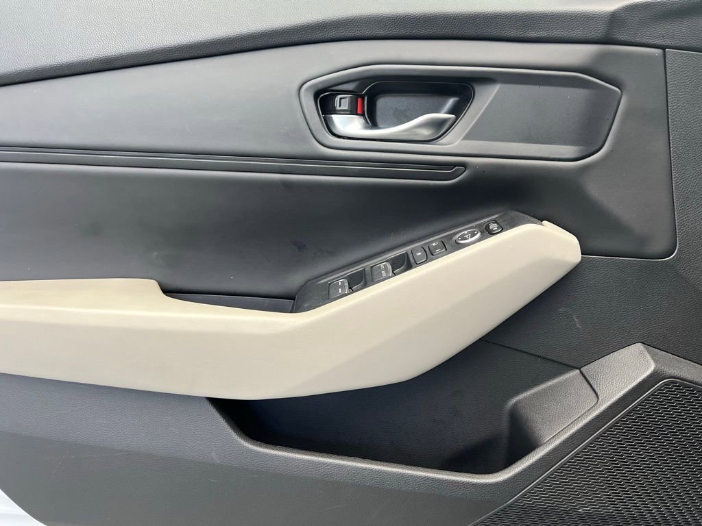 Used 2023 Honda Accord EX image 18