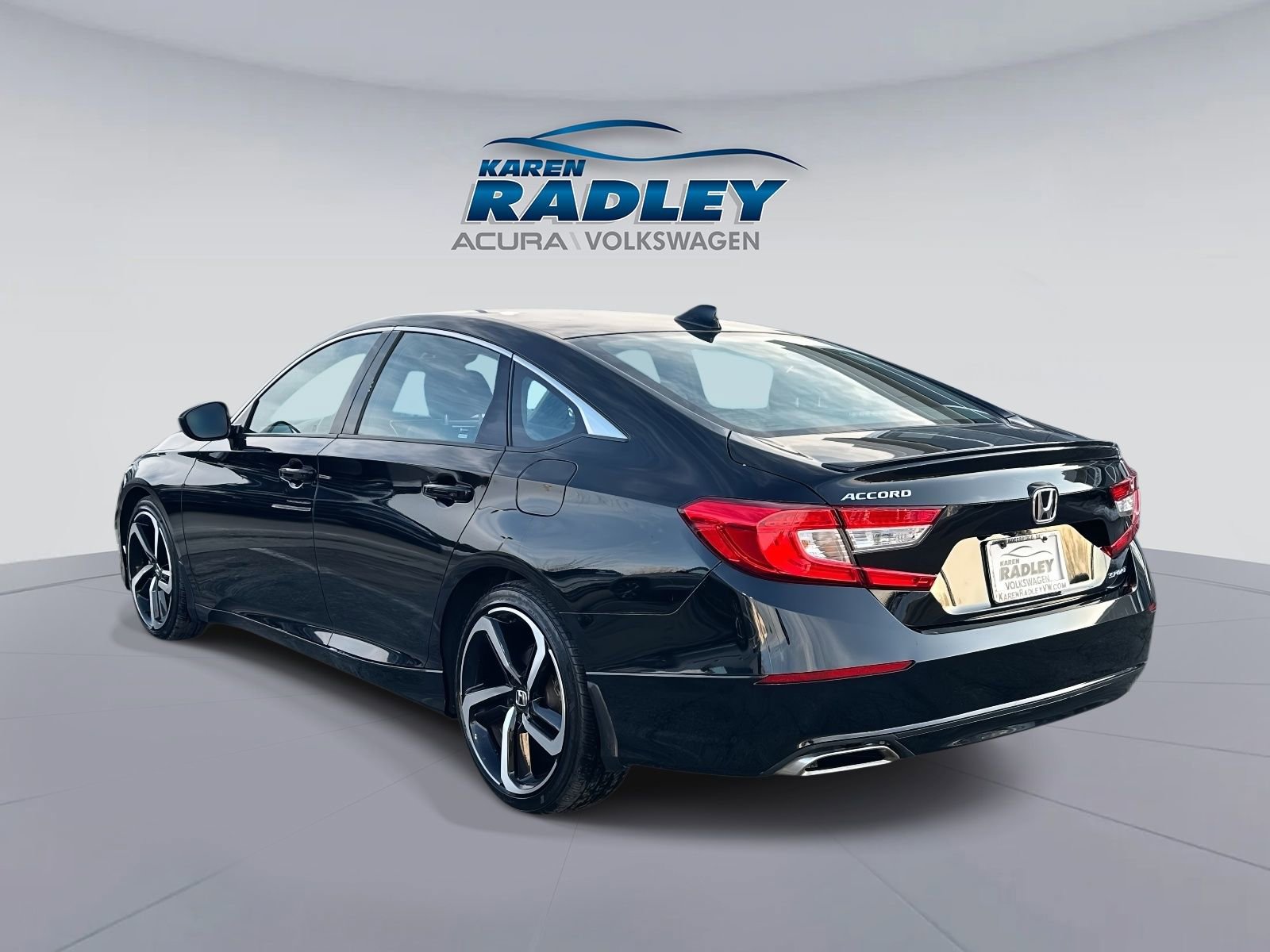 Used 2022 Honda Accord Sport image 4