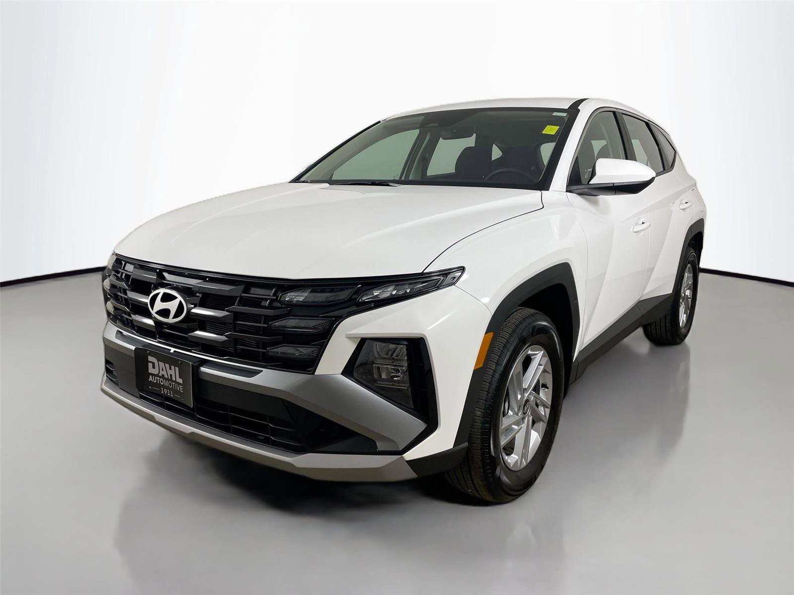 Used 2025 Hyundai Tucson SE image 4