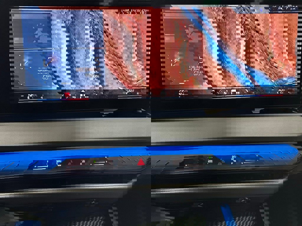 Used 2025 BMW X3 xDrive30i w/ M Sport Package image 26