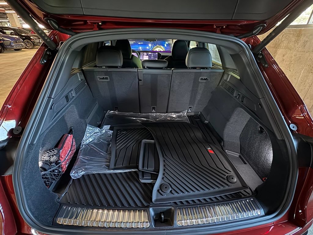 New 2026 Audi SQ5 Premium Plus AWD/4WD image 34