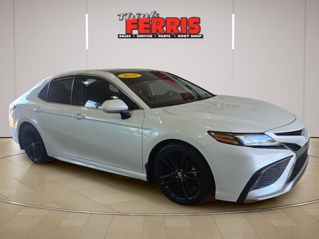 Used 2022 Toyota Camry XSE AWD/4WD image 3