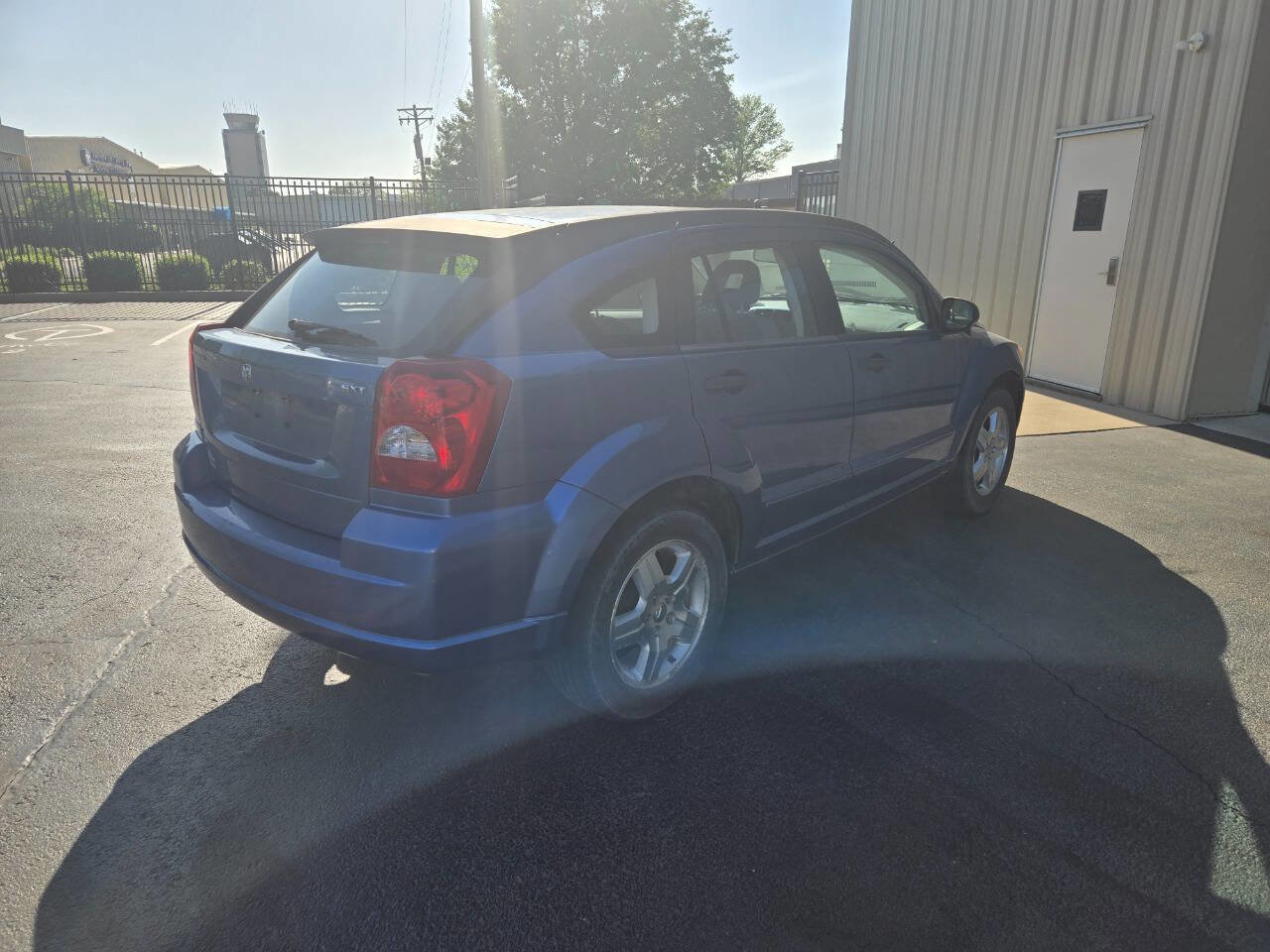 Used 2007 Dodge Caliber SXT FWD image 8