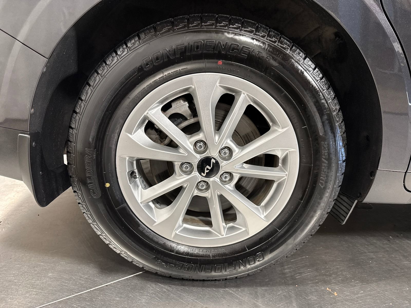 Certified 2022 Kia Carnival LX w/ Paint Protection Package image 21