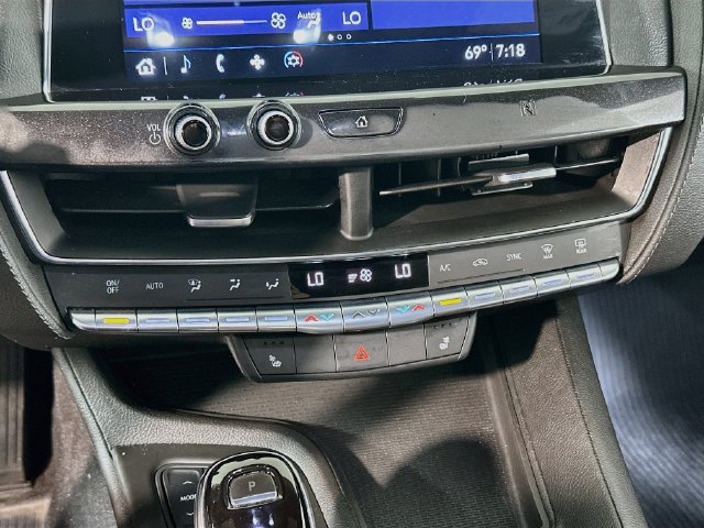 Used 2020 Cadillac CT5 Luxury w/ Cold Weather Package AWD/4WD image 27