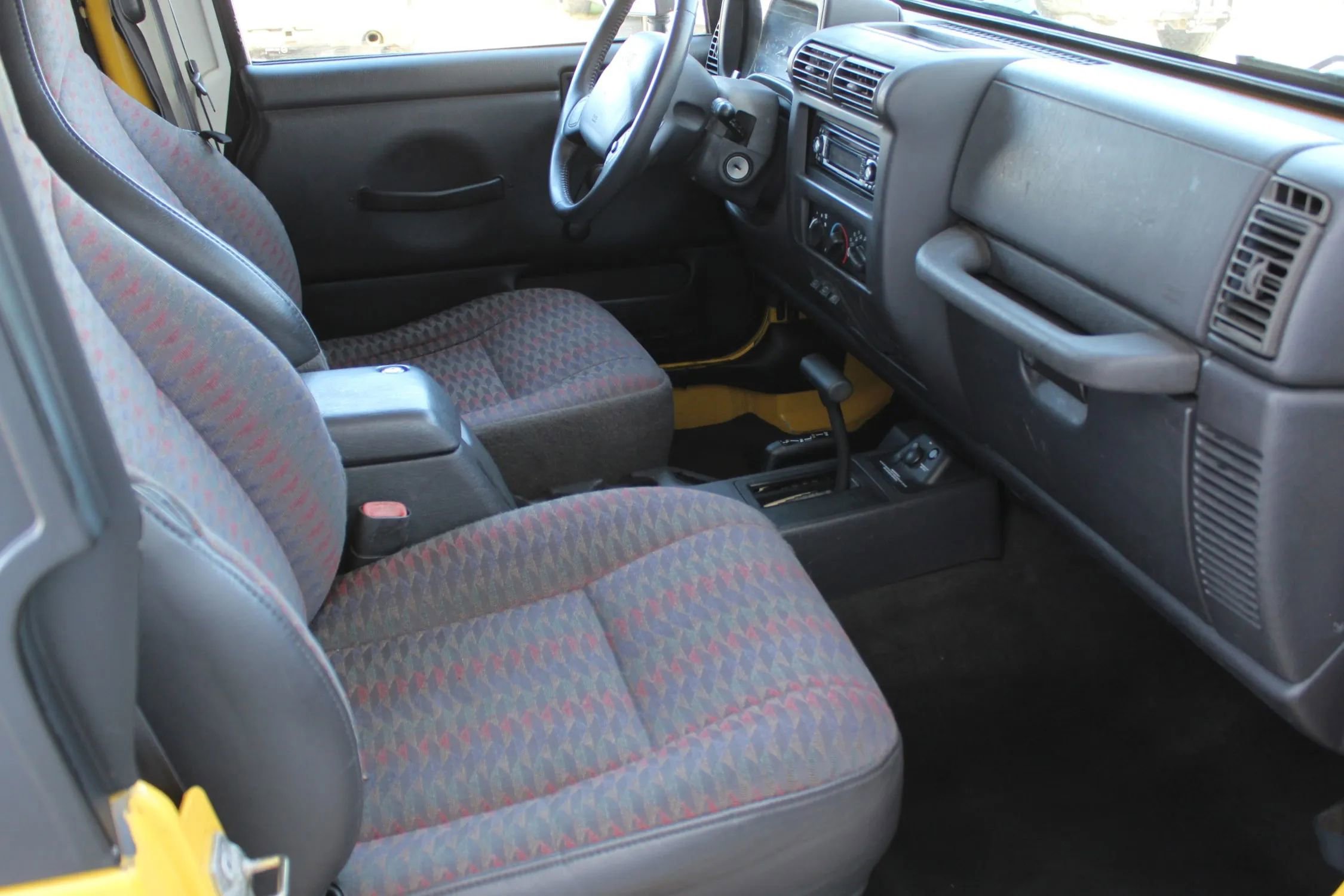 Used 2000 Jeep Wrangler Sport image 21