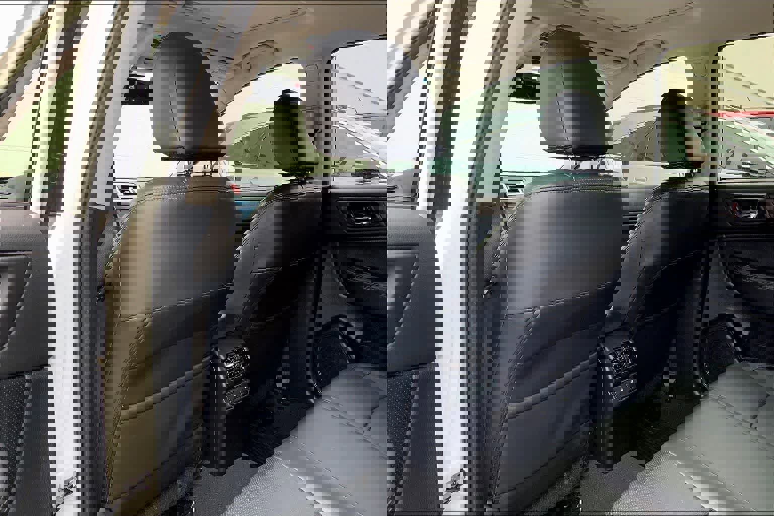 Used 2016 Subaru Outback 2.5i Limited image 12