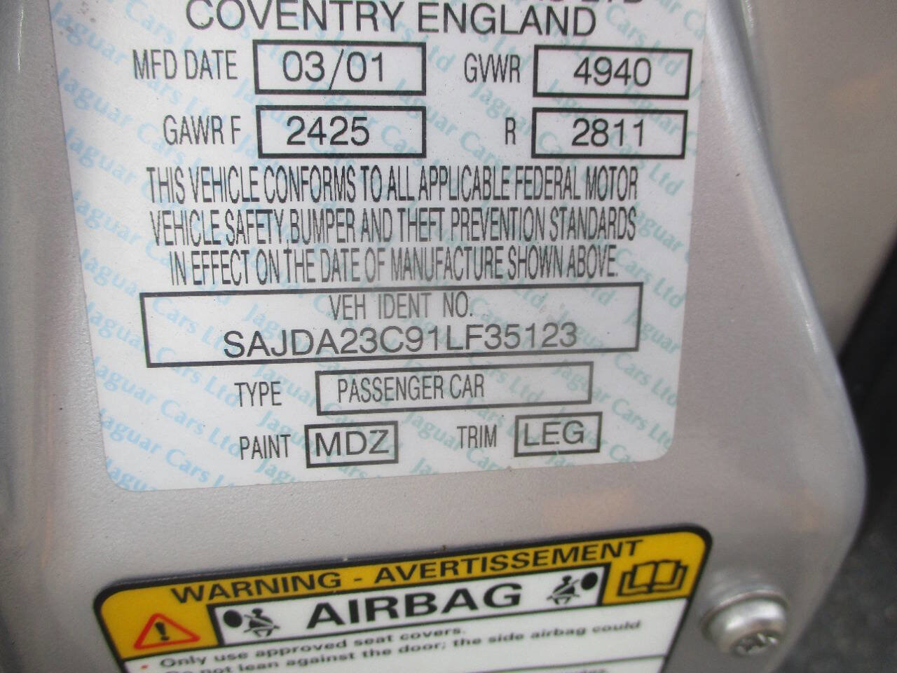 Used 2001 Jaguar XJ8 image 15