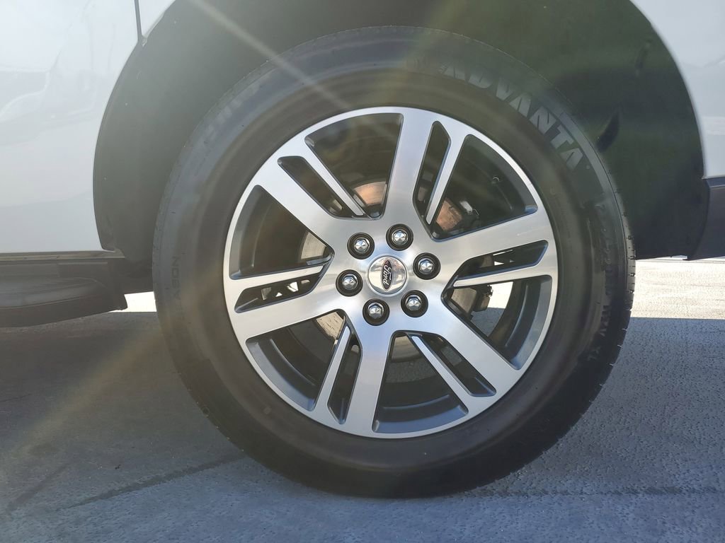 Used 2024 Ford Expedition Max Limited image 5