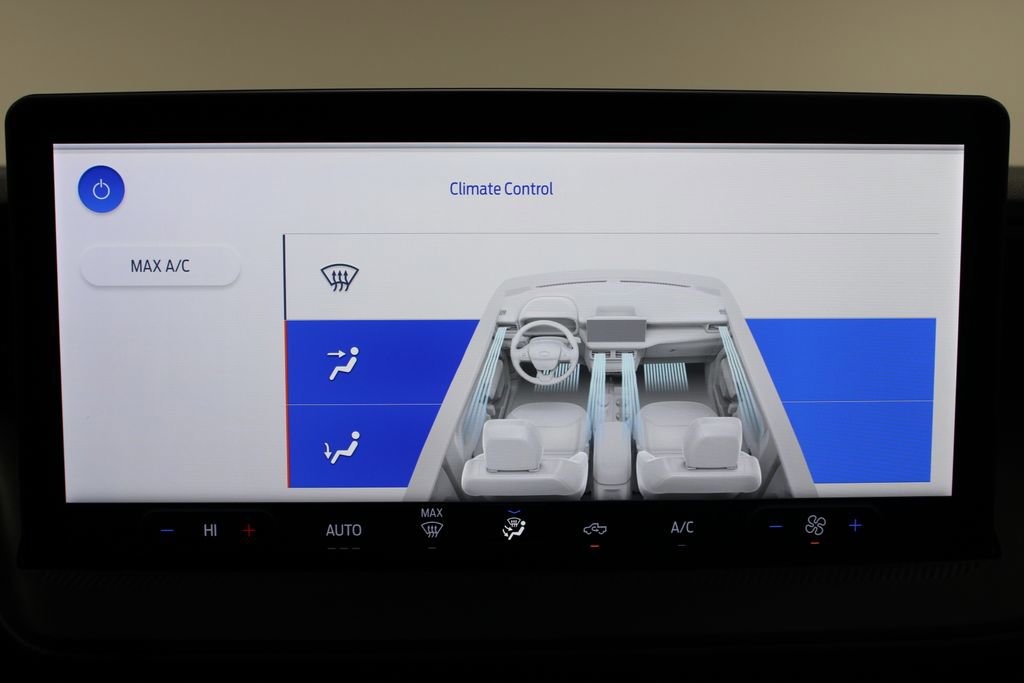 New 2026 Ford Maverick XL image 46