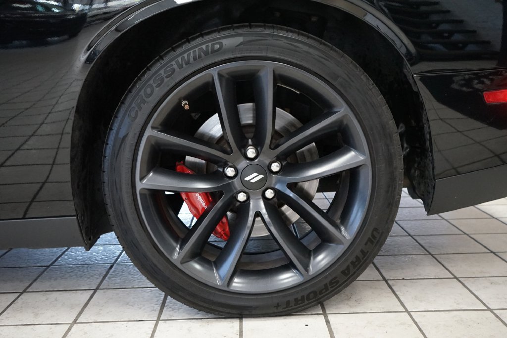 Used 2022 Dodge Challenger R/T w/ Performance Handling Group RWD image 53
