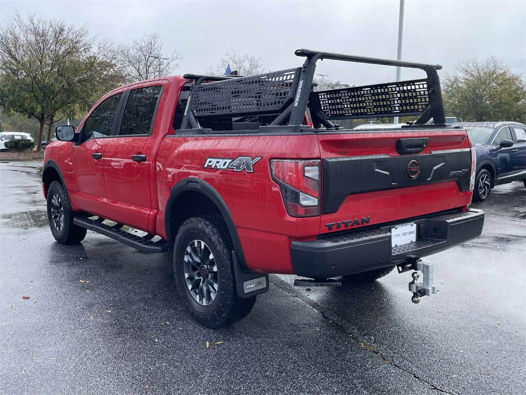 Used 2023 Nissan Titan PRO-4X w/ Pro-4x Convenience Package image 3
