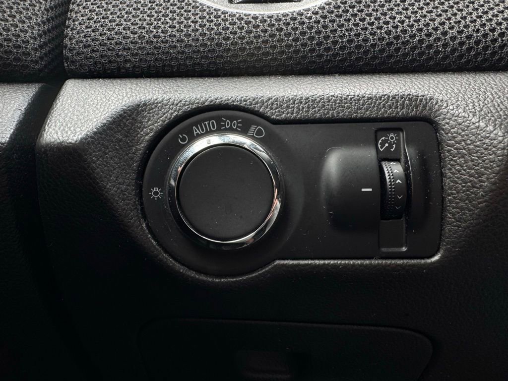 Used 2013 Chevrolet Cruze LT FWD image 21