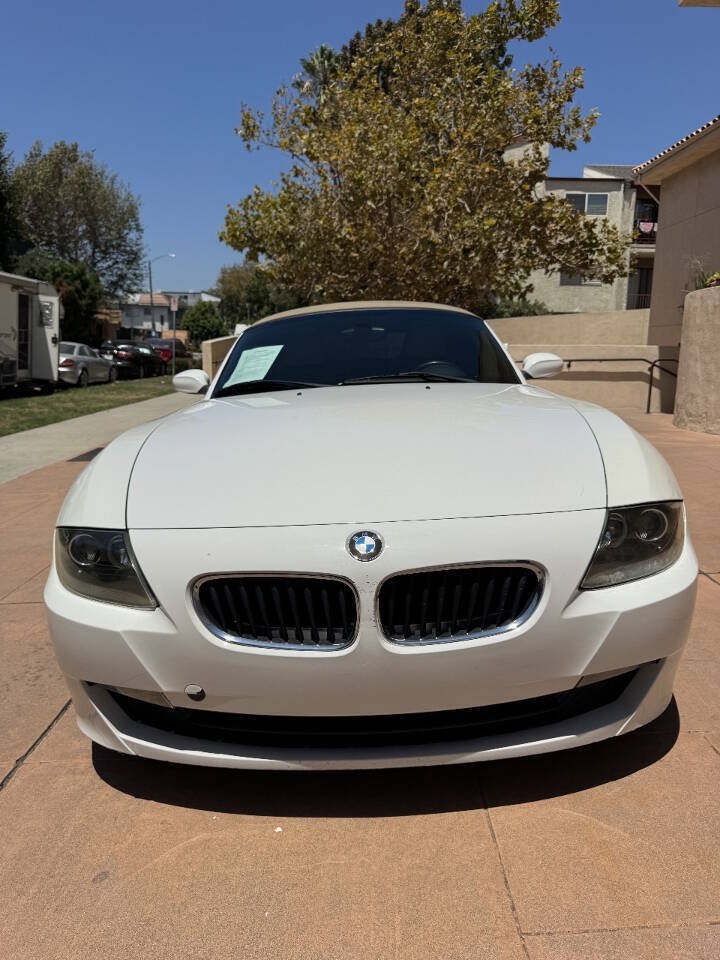 Used 2006 BMW Z4 3.0i RWD image 24