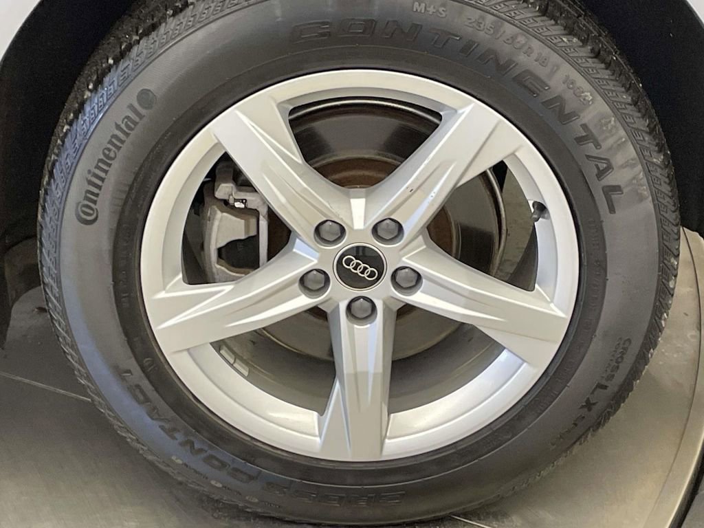 Certified 2023 Audi Q5 2.0T Premium w/ Convenience Package image 12