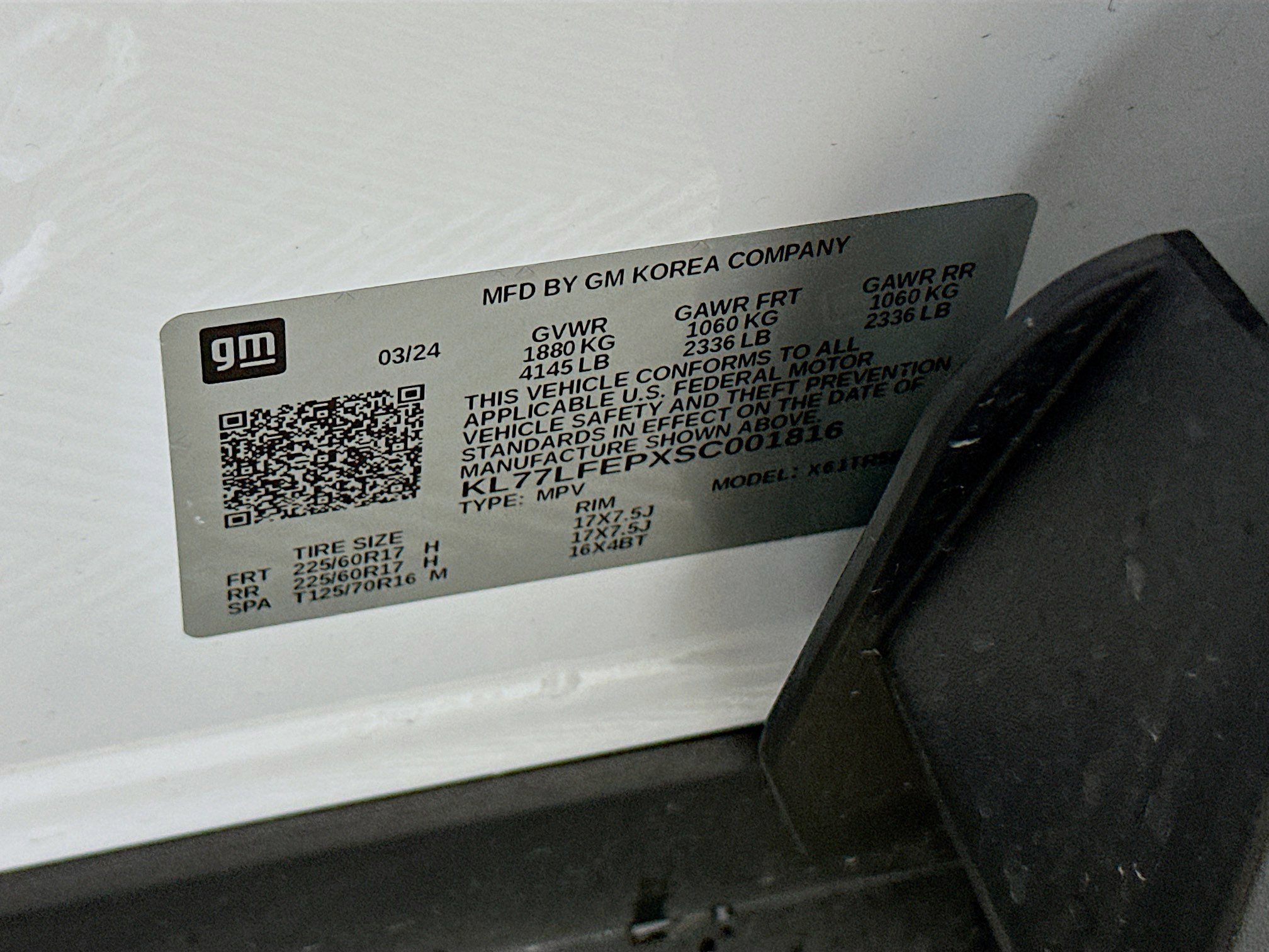 Used 2025 Chevrolet Trax LS w/ LS Convenience Package image 12