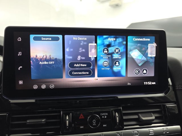 New 2026 Nissan Pathfinder Platinum w/ Accent Package FWD image 30