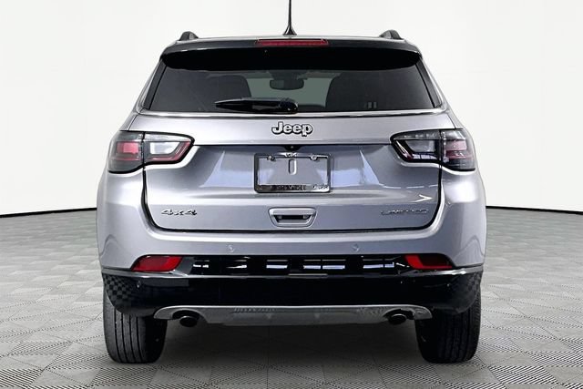 Used 2023 Jeep Compass Limited w/ Elite Group AWD/4WD image 5