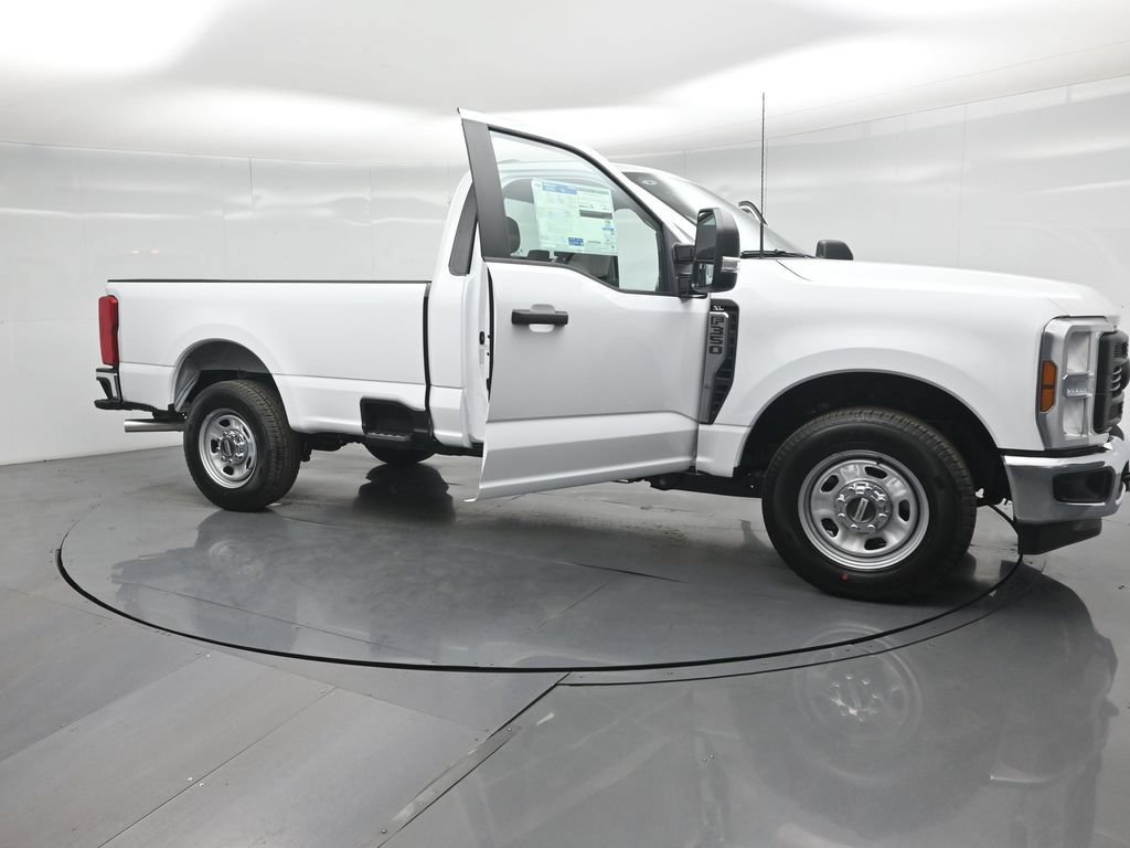 New 2026 Ford F350 XL w/ XL Chrome Package RWD image 23