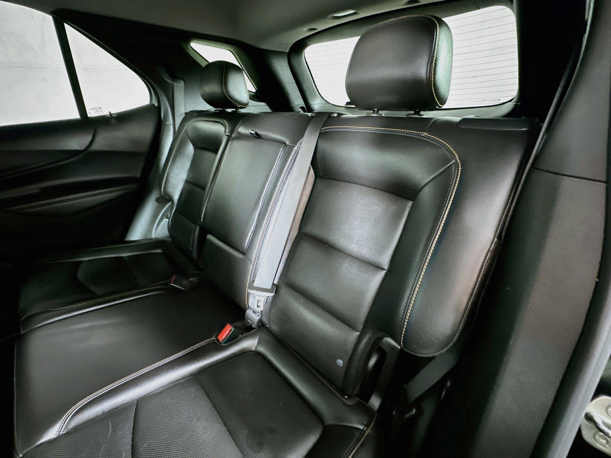 Used 2021 Chevrolet Equinox Premier FWD image 22