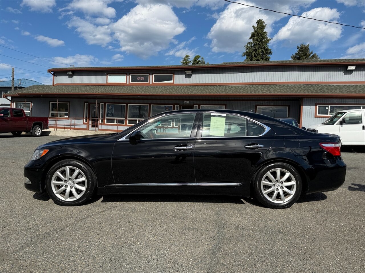 Used 2008 Lexus LS 460 RWD image 31