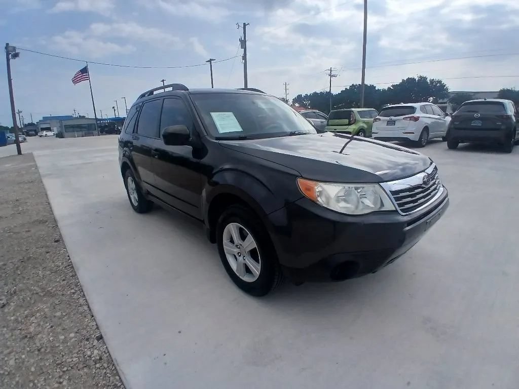 Used 2010 Subaru Forester 2.5X AWD/4WD image 3