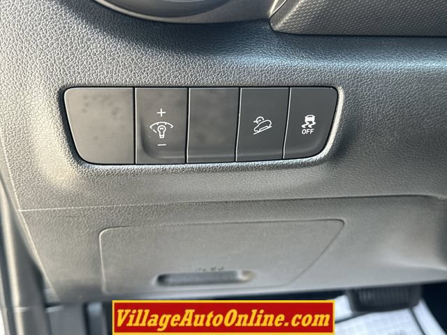 Used 2022 Hyundai Kona SEL FWD image 24