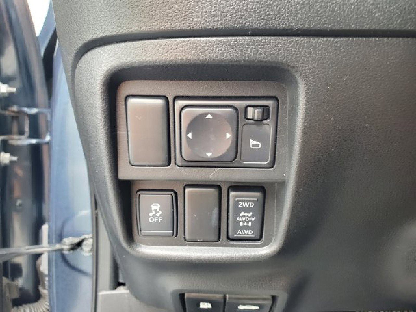 Used 2014 Nissan Juke SL AWD/4WD image 15