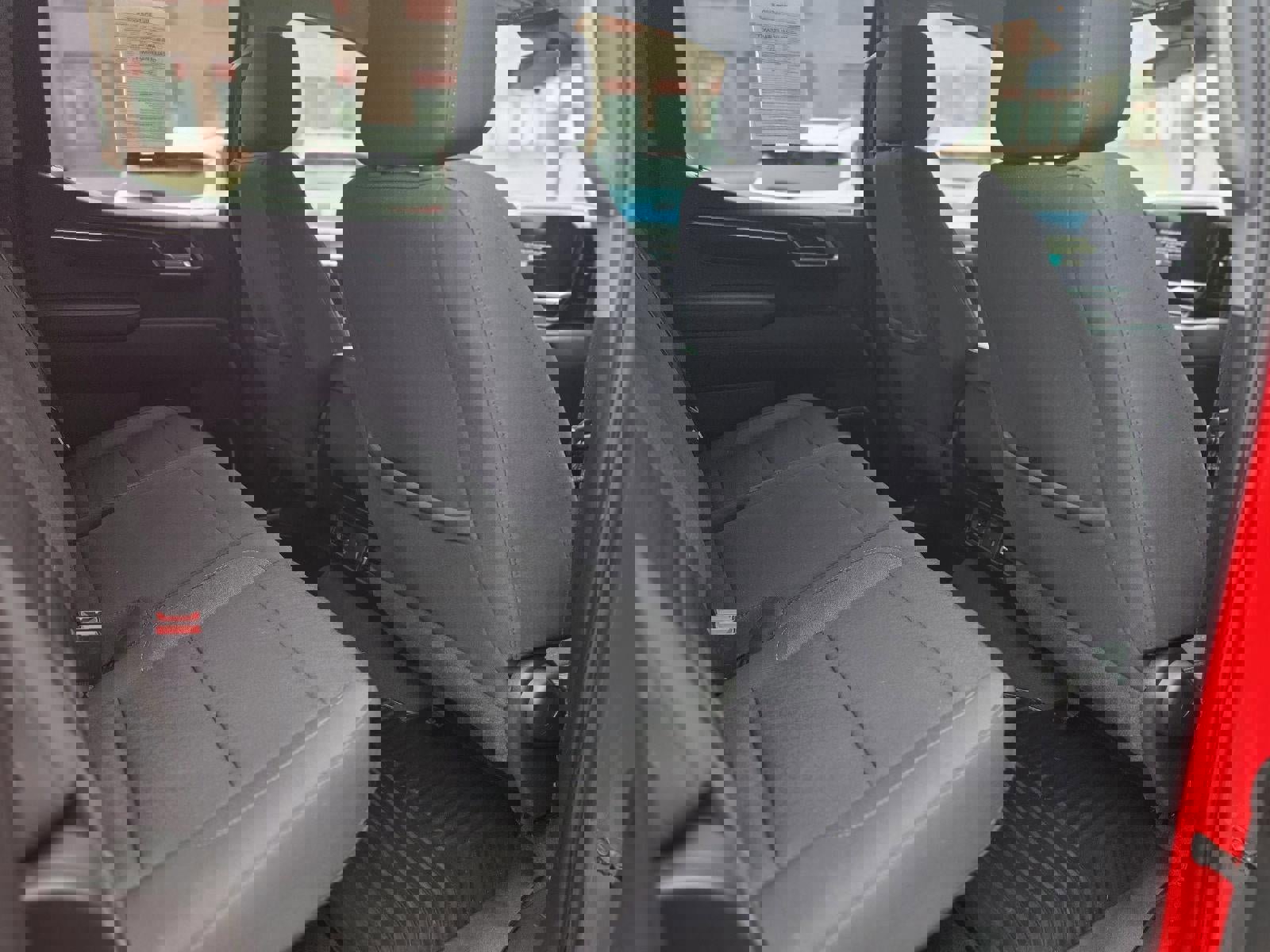 Used 2022 Chevrolet Silverado 1500 LT image 30