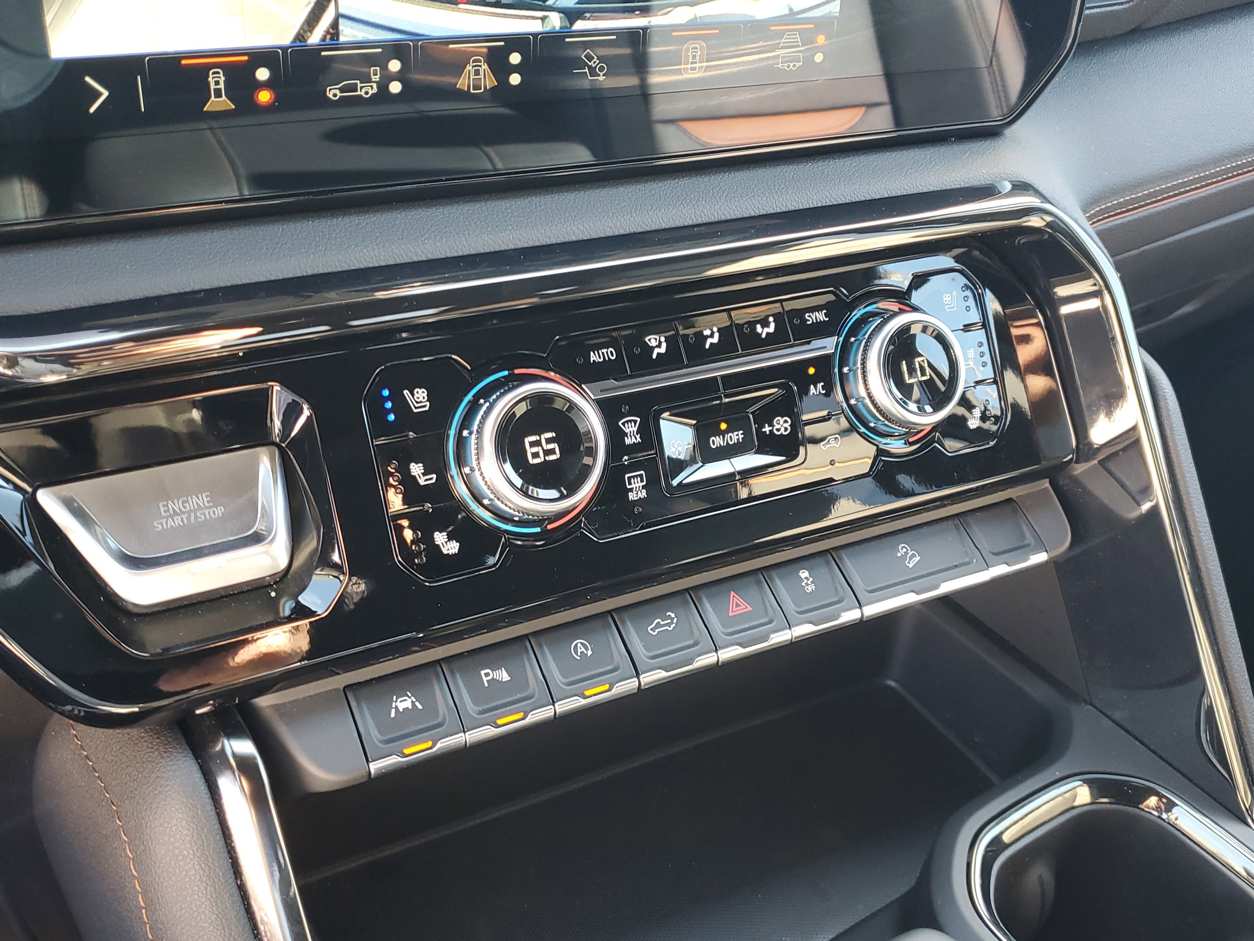 Used 2024 GMC Sierra 1500 AT4 w/ Technology Package image 34