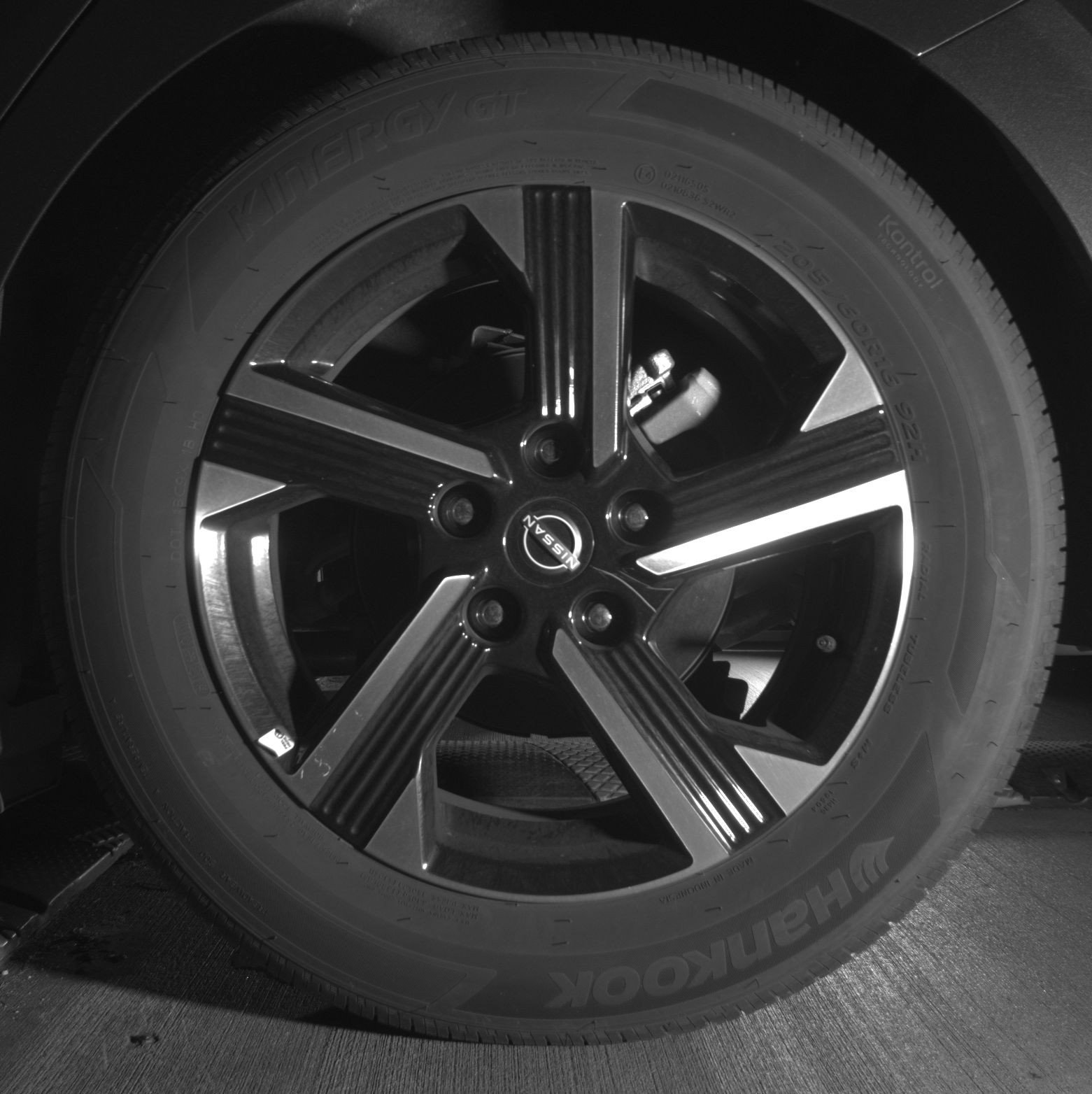 Used 2025 Nissan Sentra SV FWD image 14