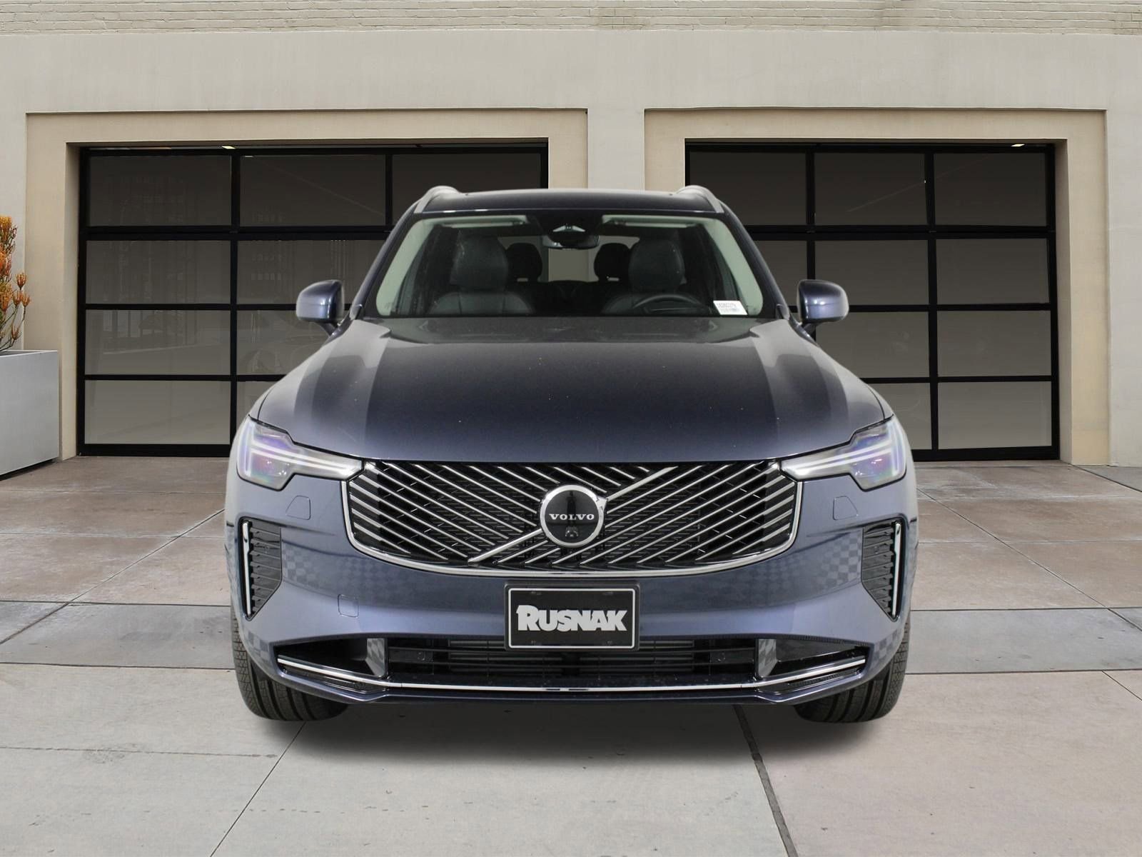 New 2026 Volvo XC90 T8 Ultra image 2