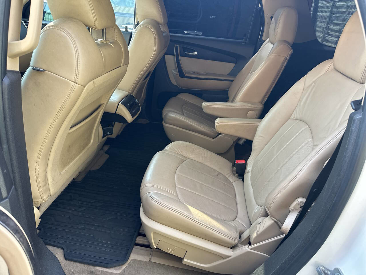 Used 2012 GMC Acadia Denali FWD image 5