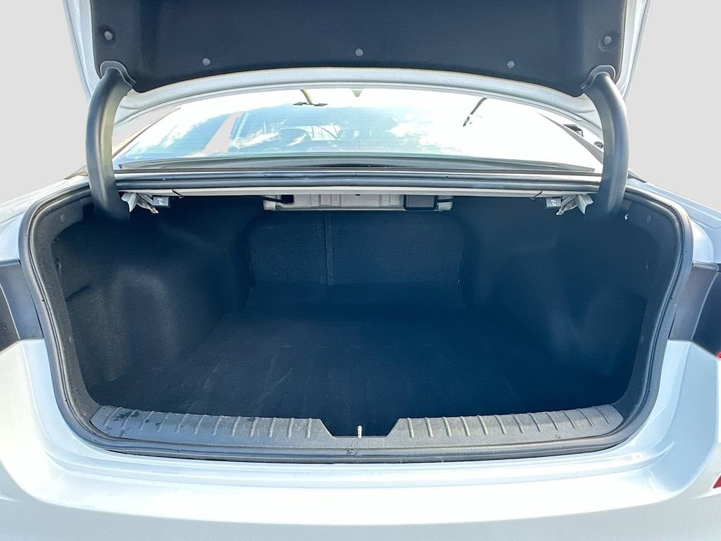 Used 2020 Kia Optima LX image 21