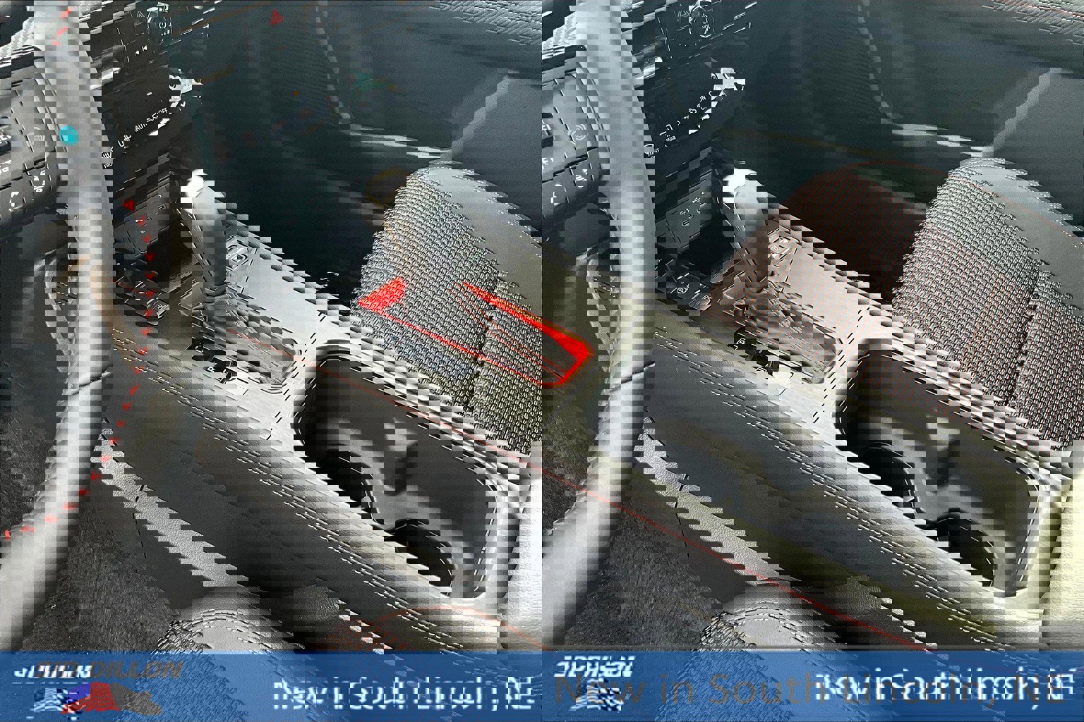 New 2025 Nissan Kicks SR w/ Illumination Package image 8