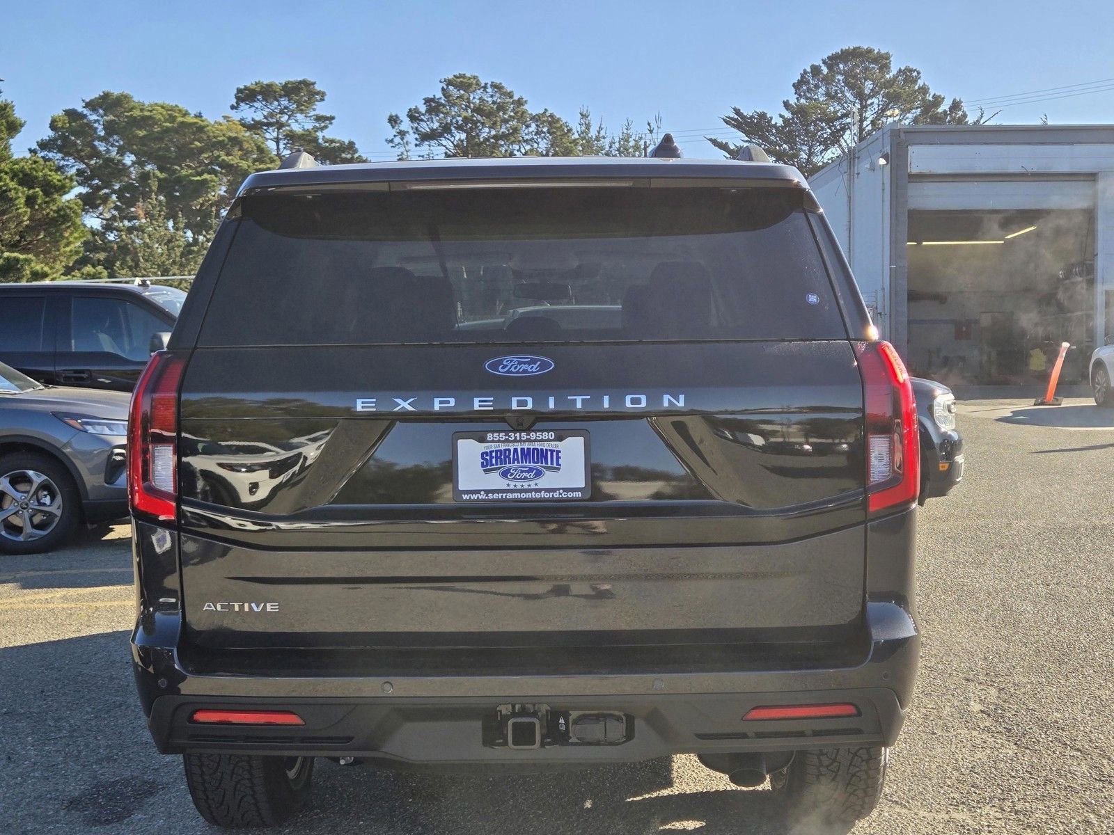 New 2025 Ford Expedition Active image 5