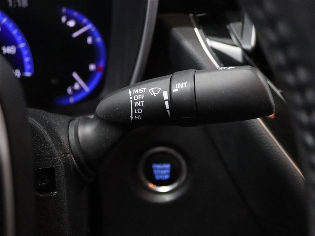 Used 2020 Toyota Corolla XLE FWD image 32