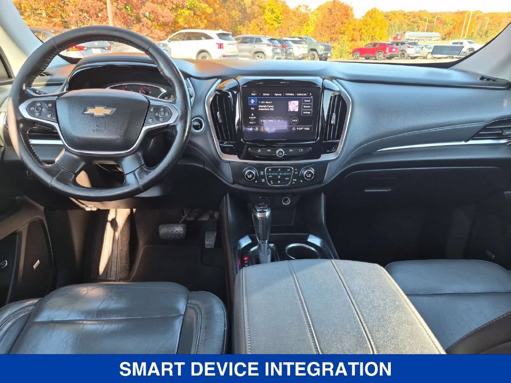 Used 2020 Chevrolet Traverse LT w/ LT Premium Package AWD/4WD image 19