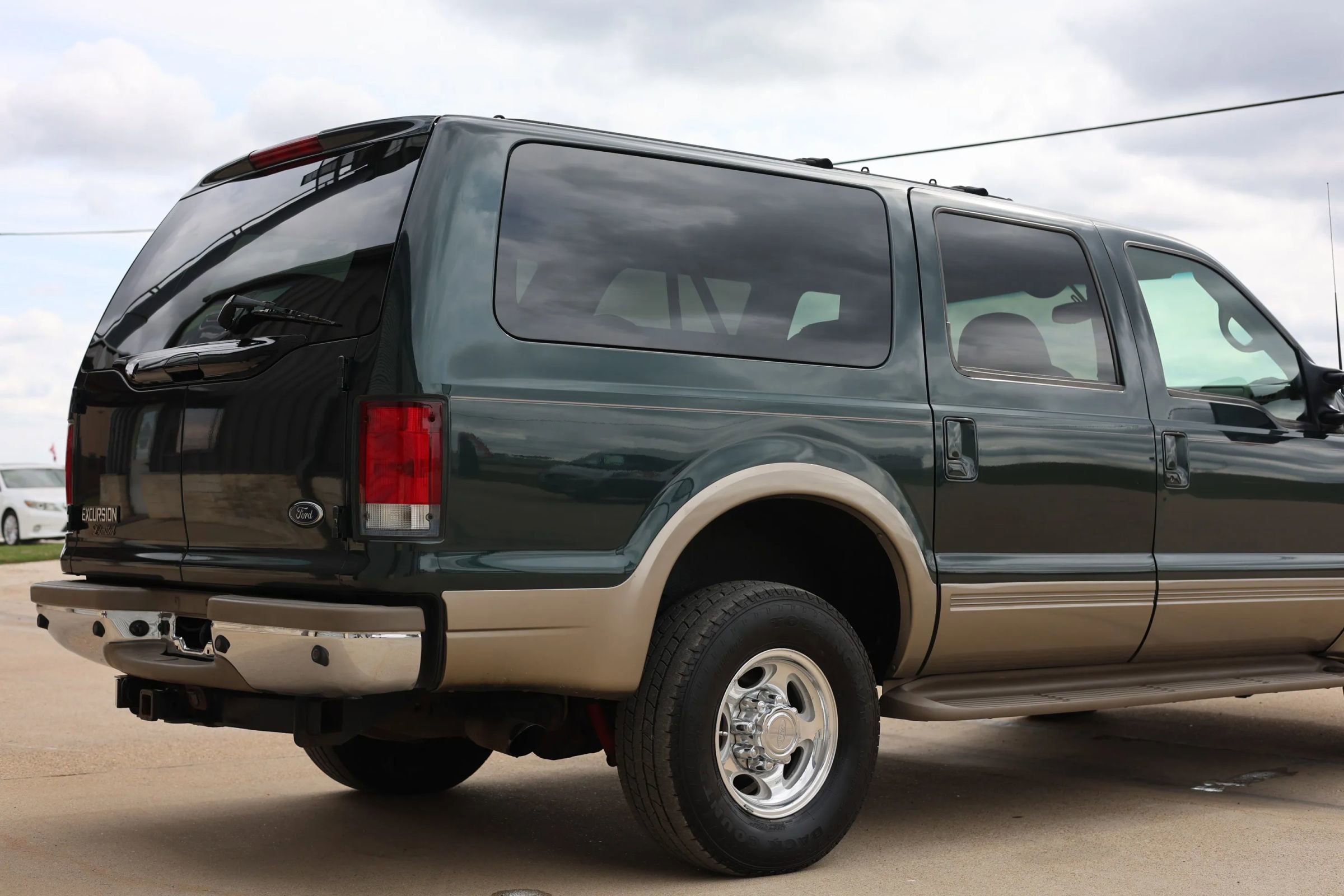 Used 2000 Ford Excursion Limited image 4