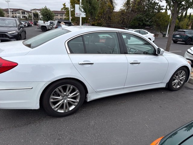 Used 2014 Hyundai Genesis 3.8 w/ Technology Package 03