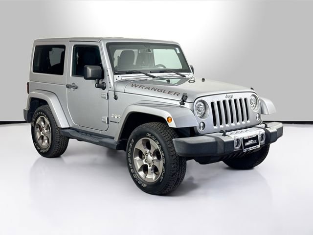 Used 2018 Jeep Wrangler Sahara w/ Connectivity Group AWD/4WD image 23