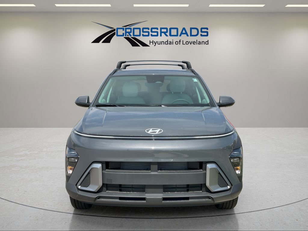 Used 2025 Hyundai Kona SEL image 2
