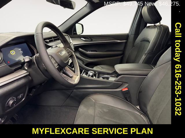 New 2026 Jeep Grand Cherokee Laredo image 7