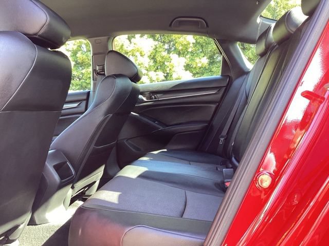 Used 2019 Honda Accord Sport image 5