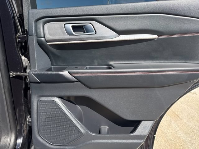 Used 2025 Ford Explorer ST-Line w/ ST-Line Street Pack AWD/4WD image 24