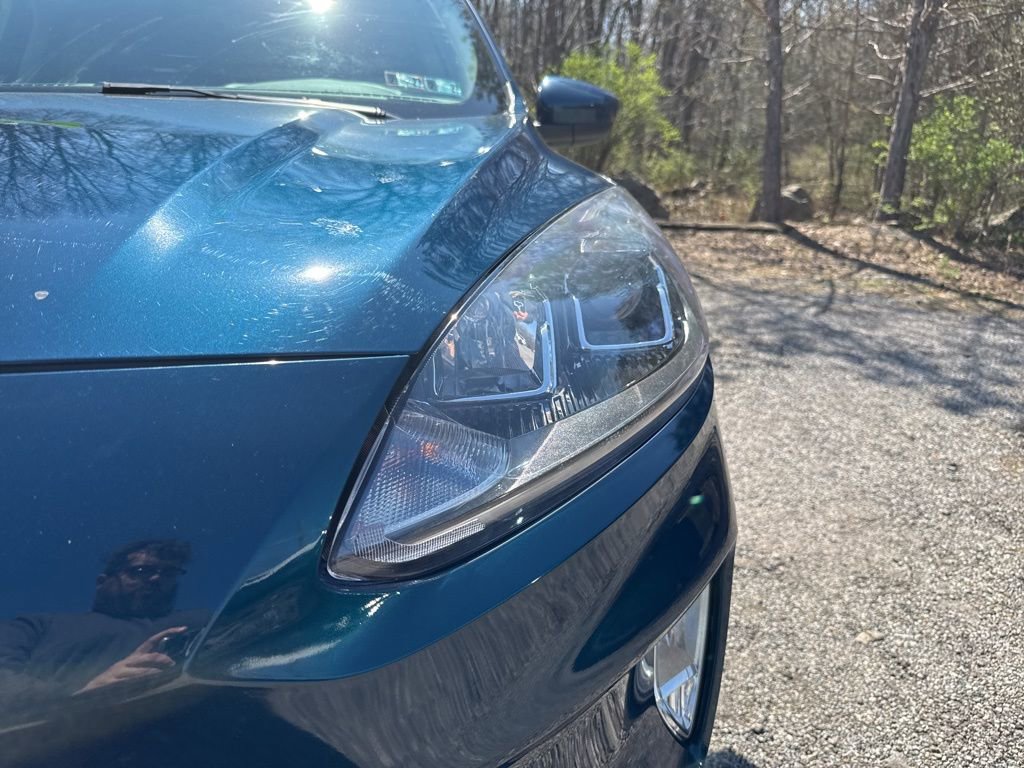 Used 2020 Ford Escape SEL image 3