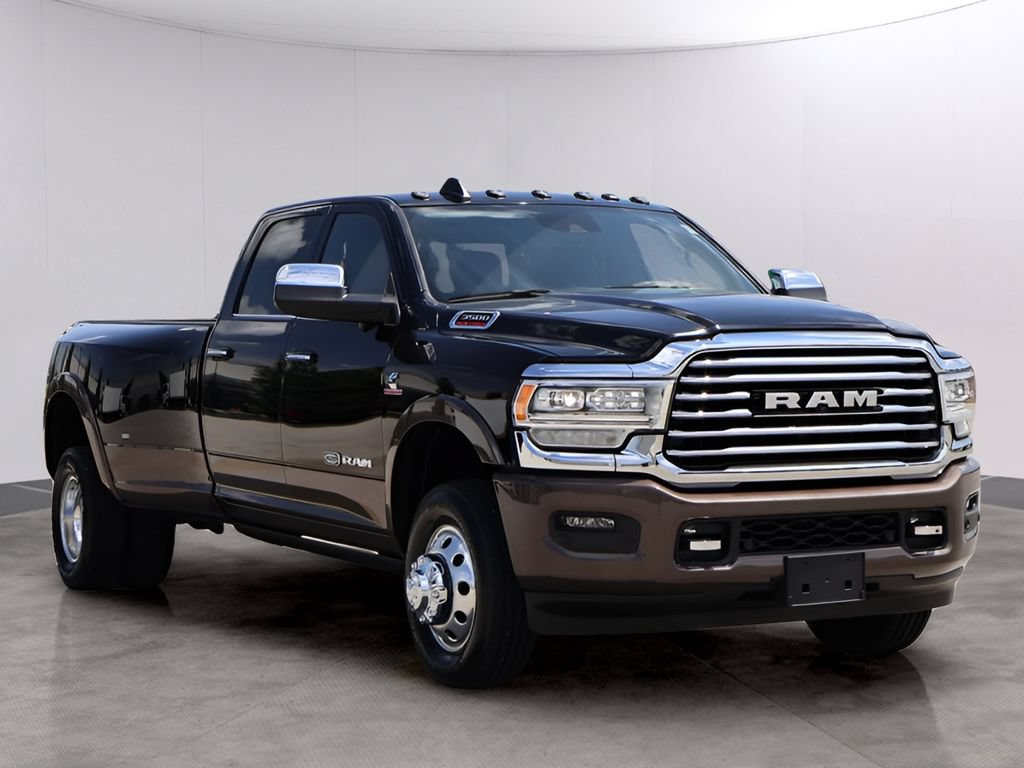Used 2022 RAM 3500 Limited AWD/4WD image 3