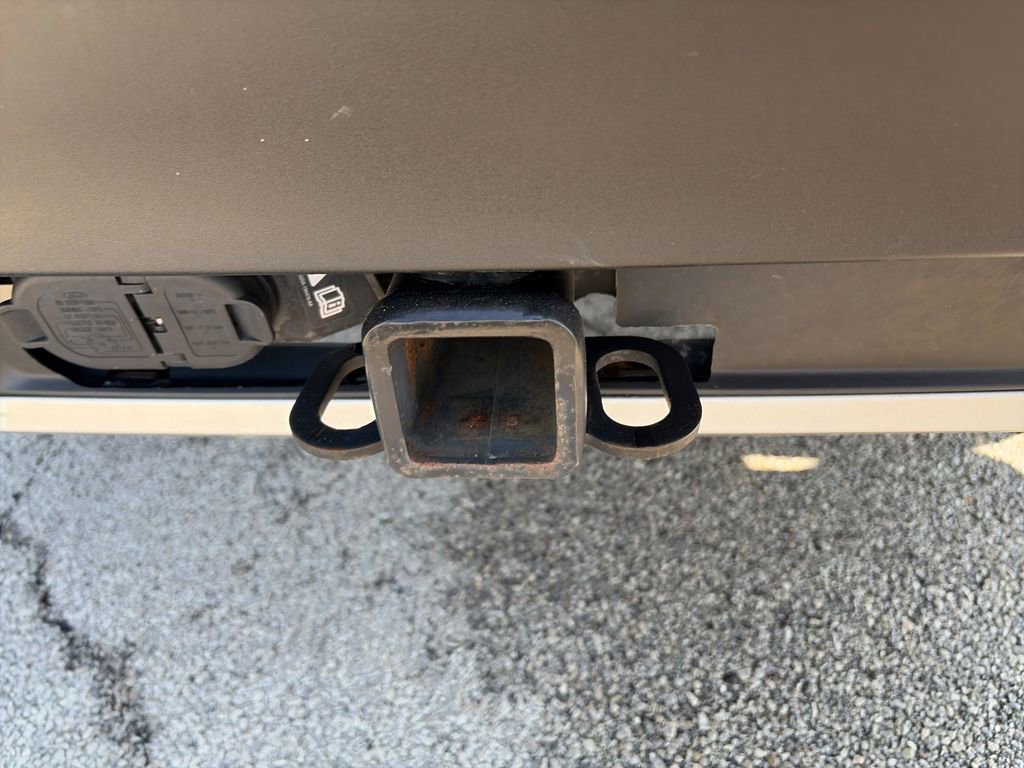 Used 2025 Ford Explorer Active w/ Active Comfort Package image 10