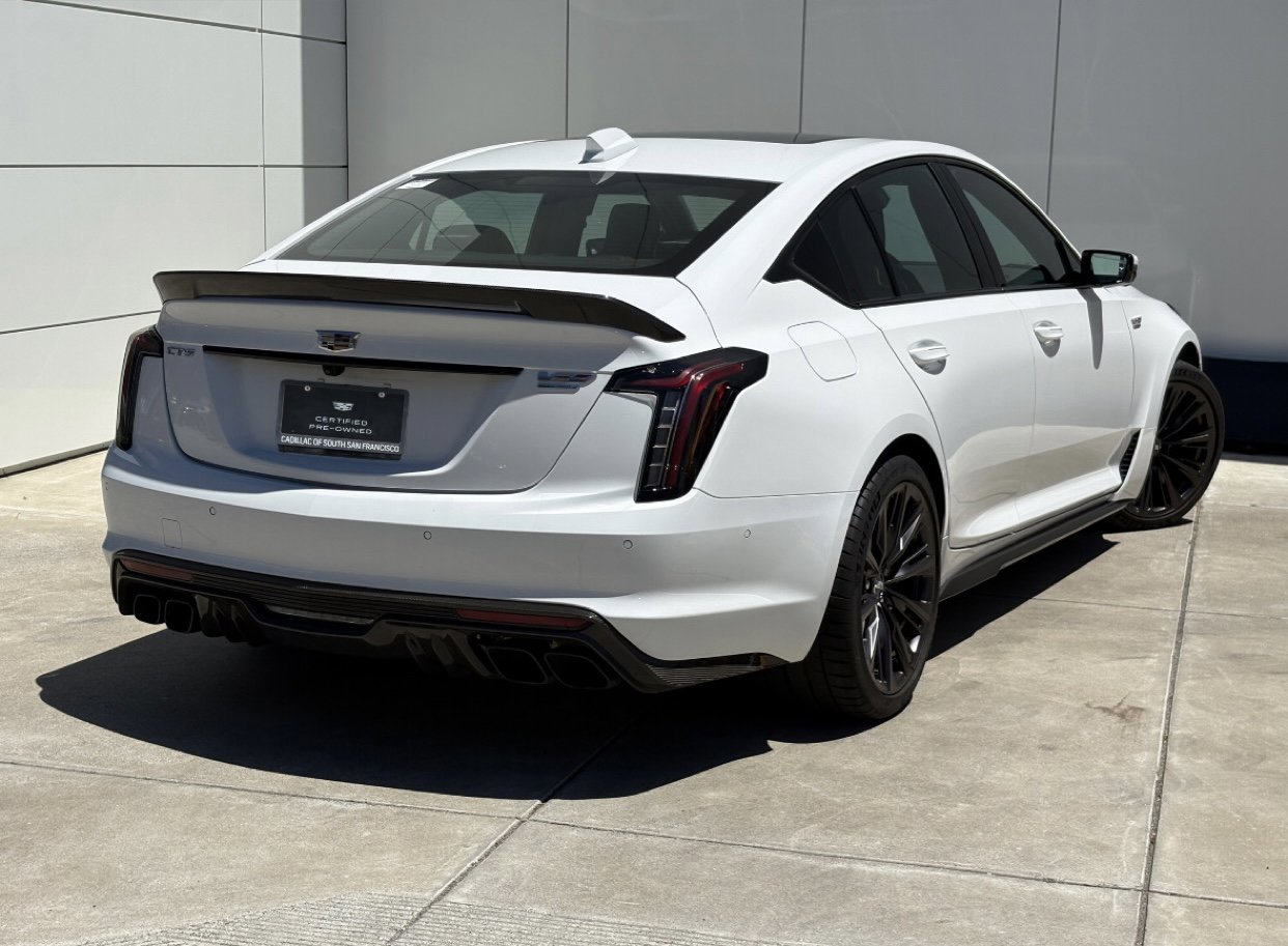 Used 2025 Cadillac CT5 V Blackwing w/ Carbon Fiber 2 Package RWD image 7